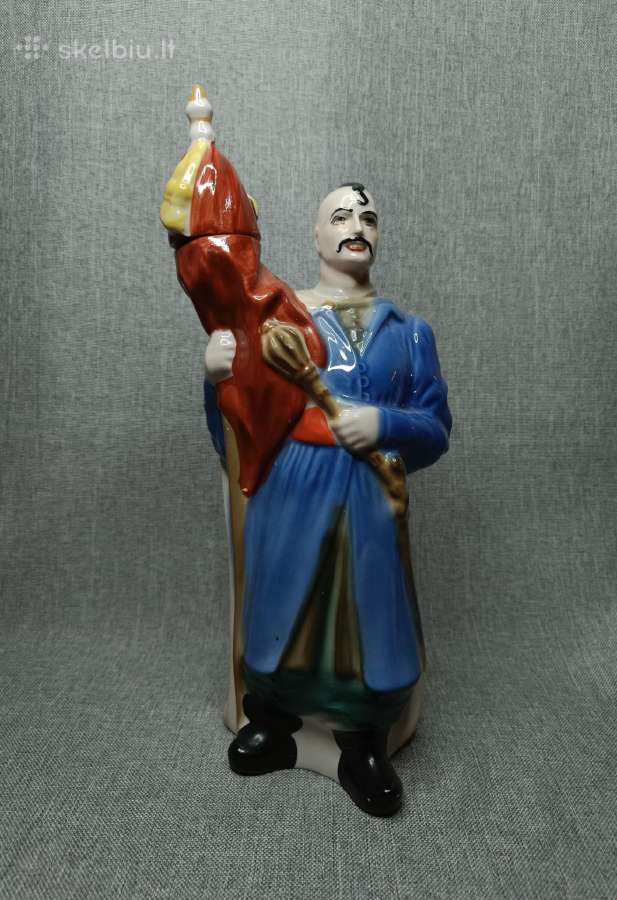 Tarybų laikų statulėlės "Gegužės naktis" "Kazokas" - nuotraukos Nr. 9