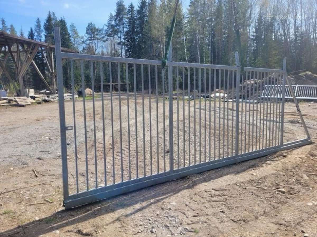 Pramoniniai Stumdomi Vartai - nuotraukos Nr. 2