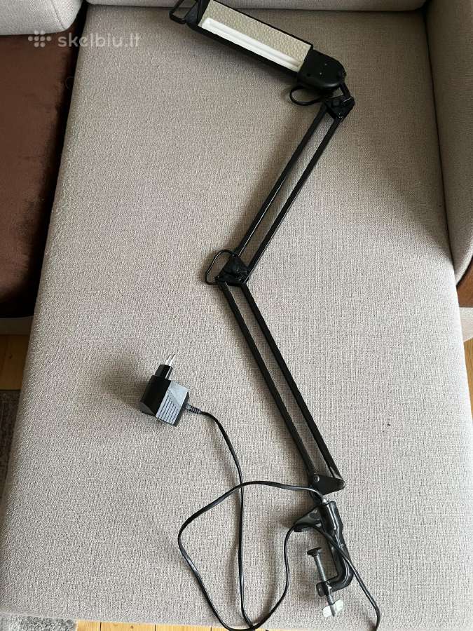 Šviestuvas stalinis