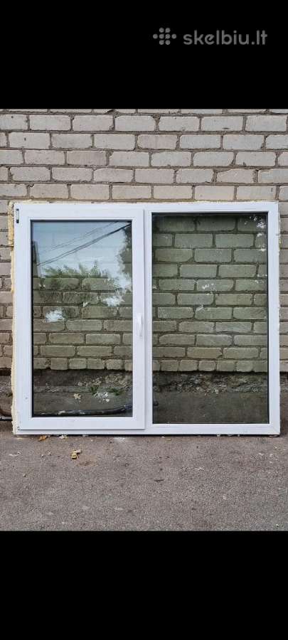 Parduodu plastikinį langą.