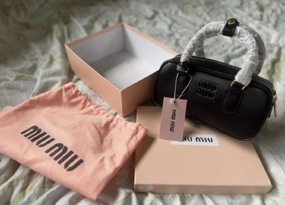 Miu Miu rankinukas