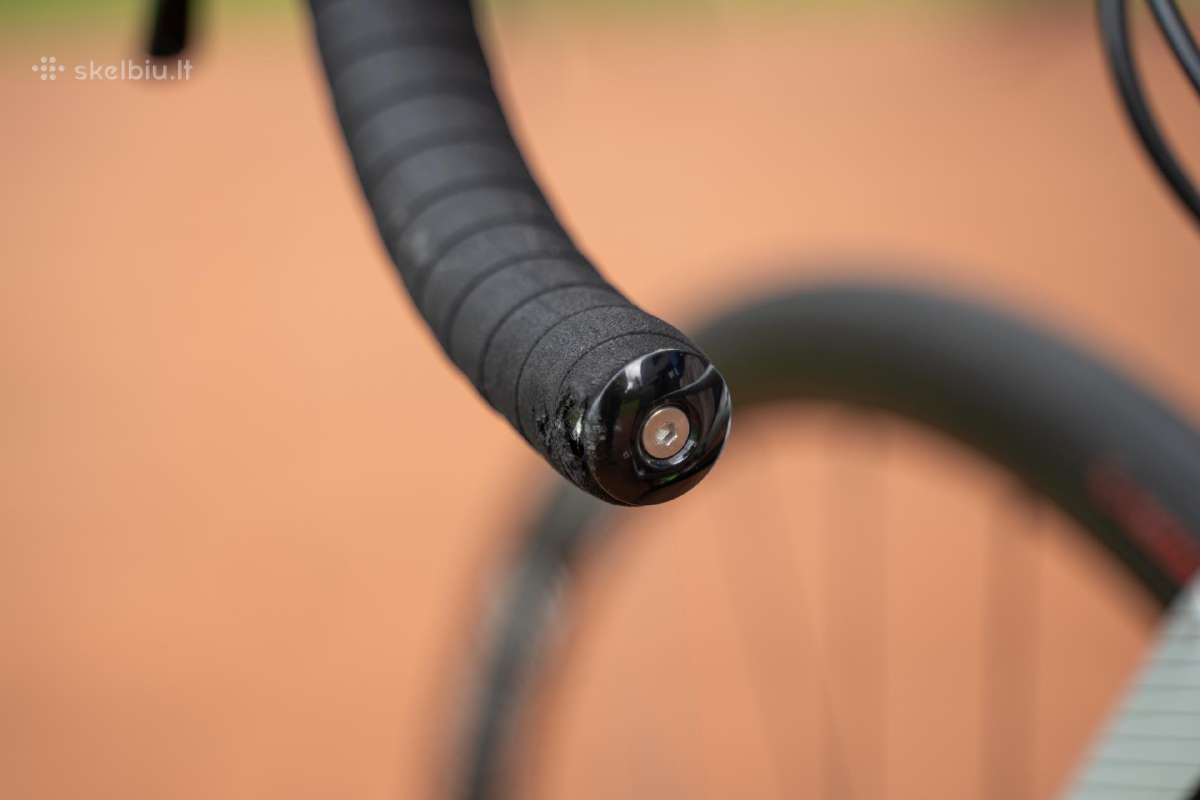 Specialized Tarmac Disc Sport plento dviratis - nuotraukos Nr. 19