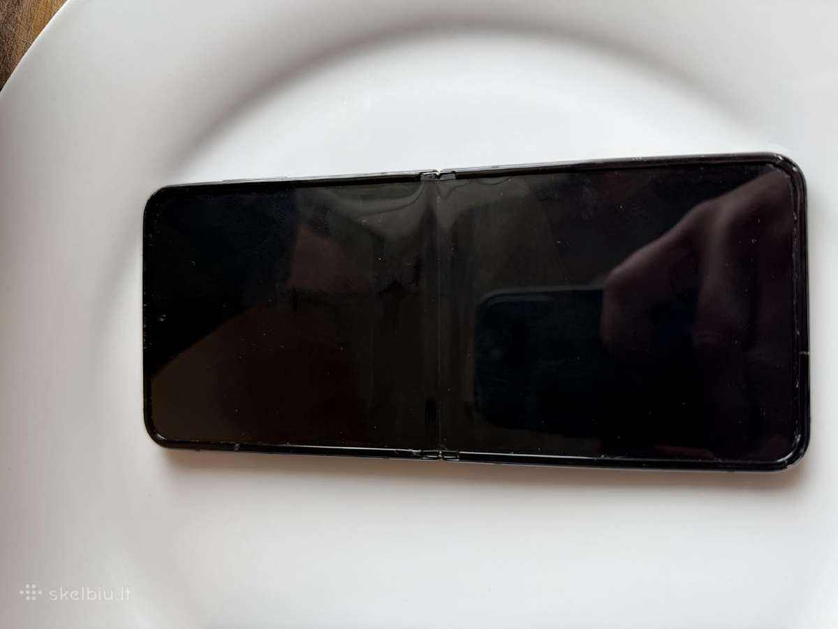 Samsung Galaxy Z Flip4