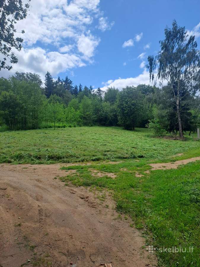 Parduodu zemes sklypa
