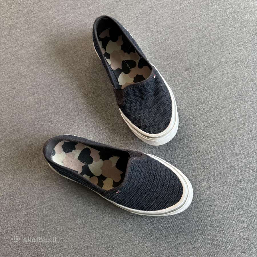 Tommy Hilfiger slip-on bateliai, 38 dydis