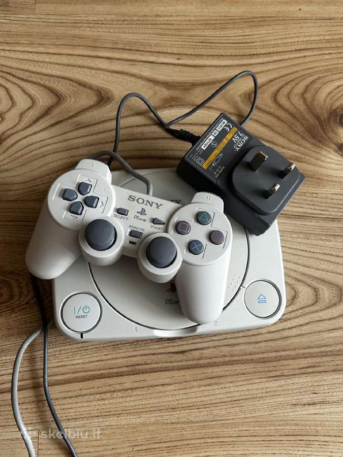 Originalus Sony Playstation 1 su priedais