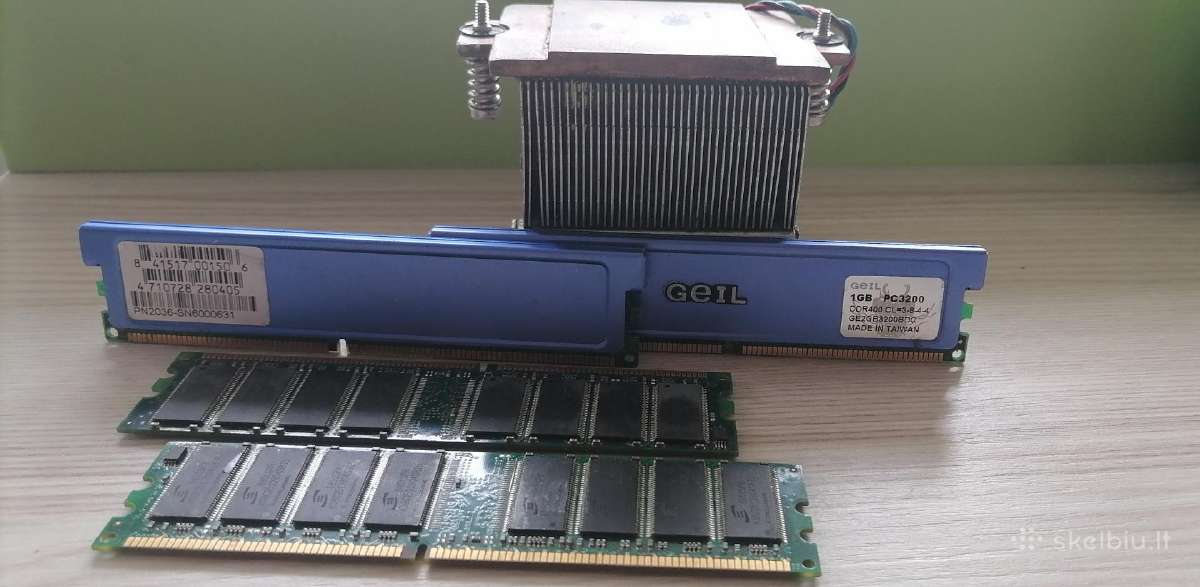 Ddr1 1gb.RAM/512 Su Aušinimo sistema