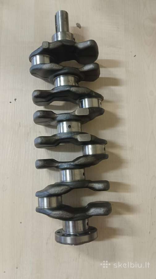 Kita variklio detalė, Toyota Auris 2011 .1.8hebrid