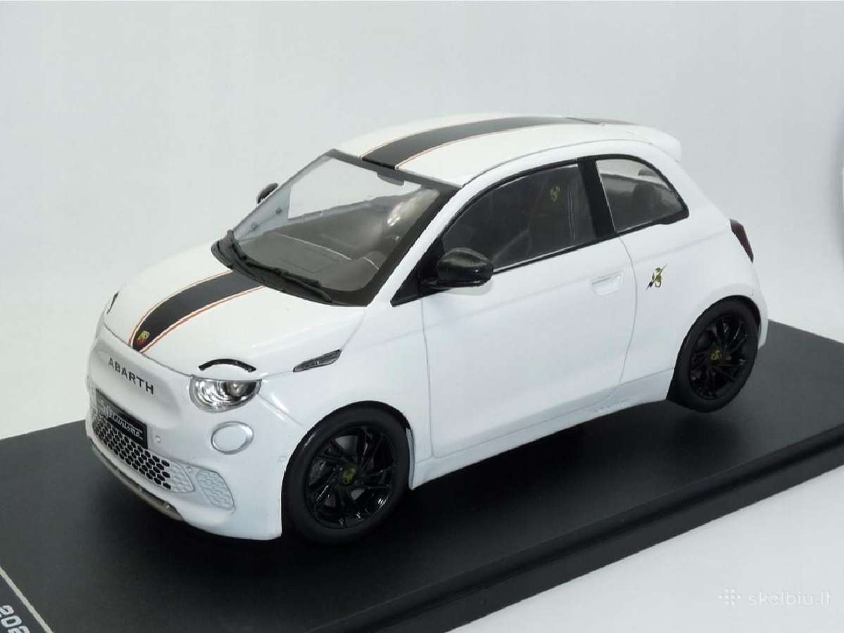 Fiat 500e Abarth