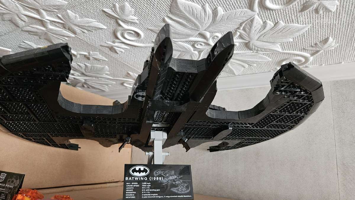 Lego batwing 1989, 76161