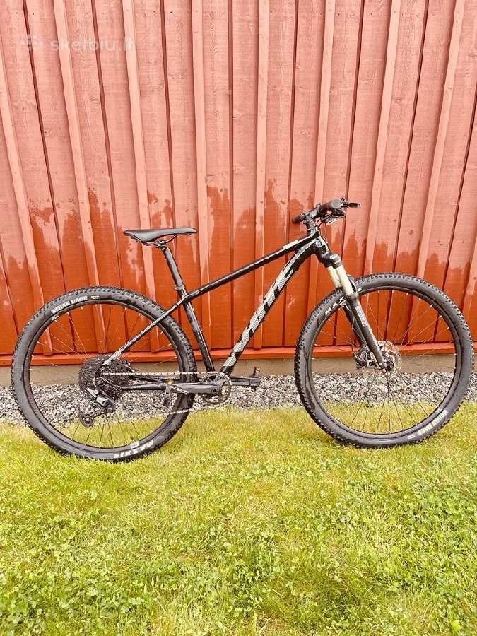 MTB White 29 Pro