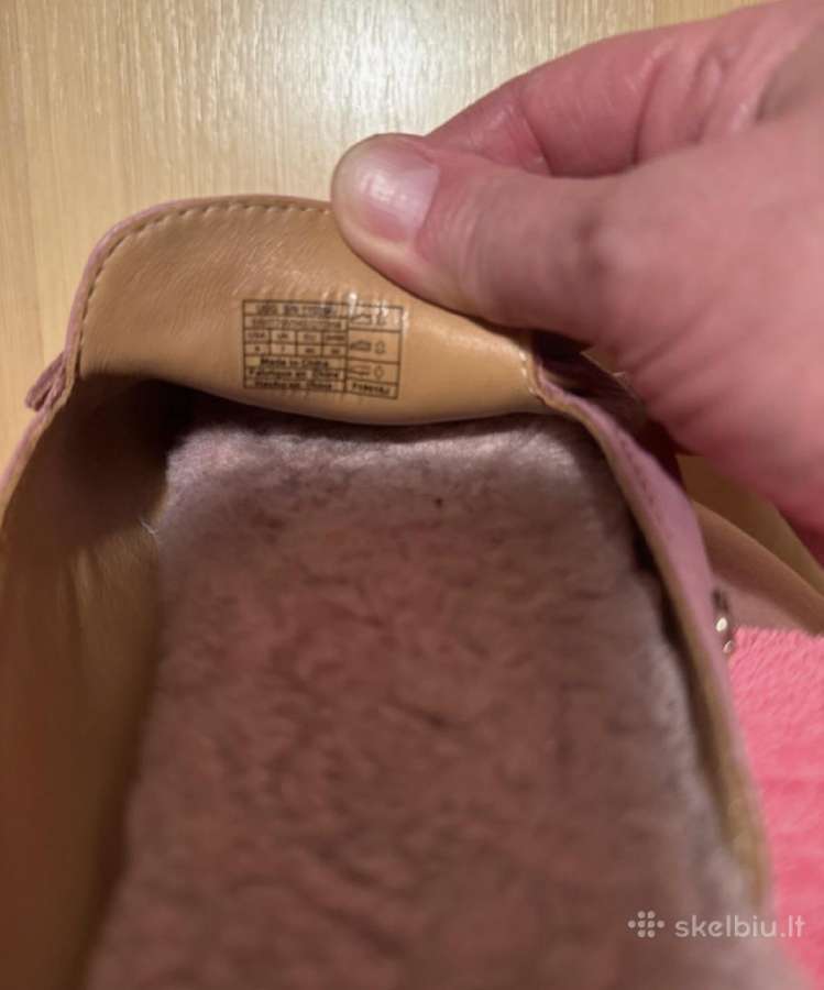 Ugg tapkes - nuotraukos Nr. 3