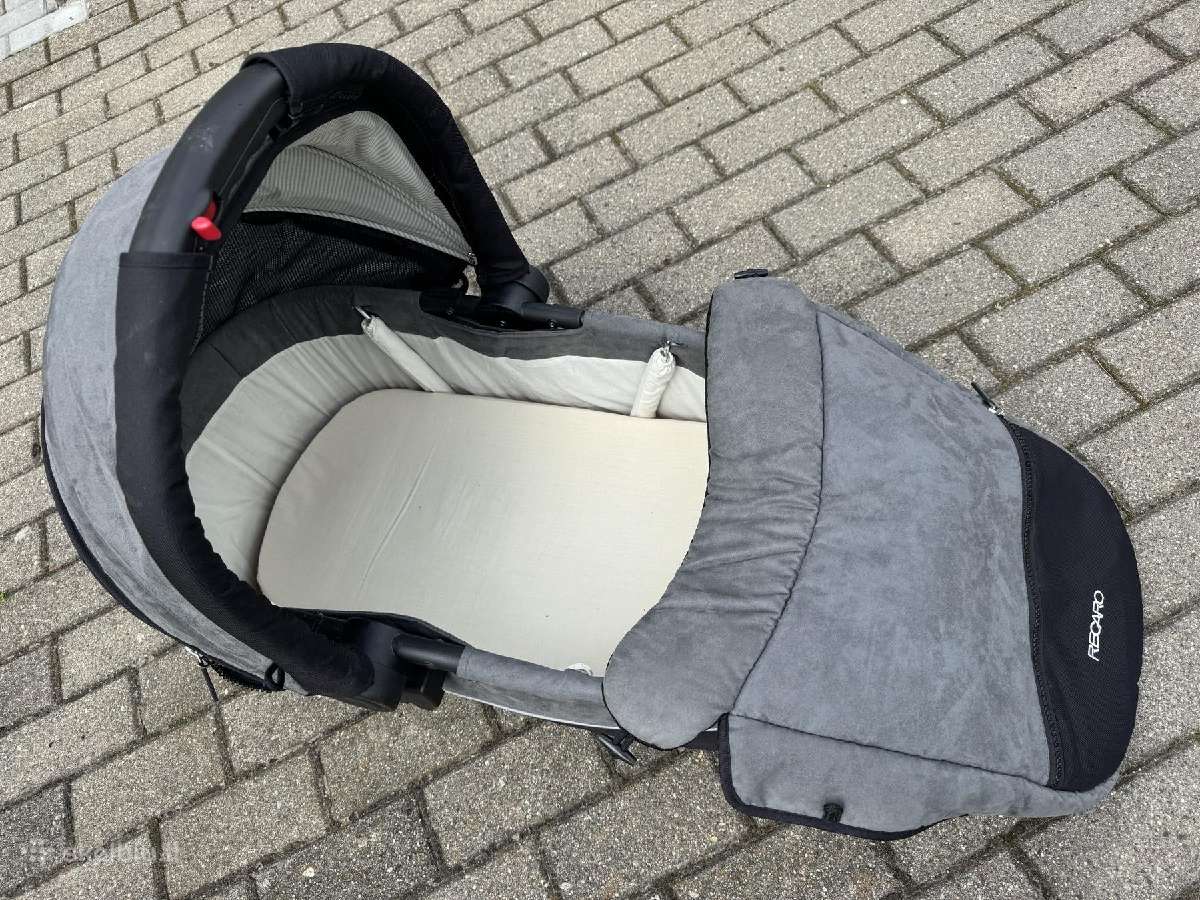 Recaro Akuna vežimėlis su autokėdute ir lopšiu - nuotraukos Nr. 9
