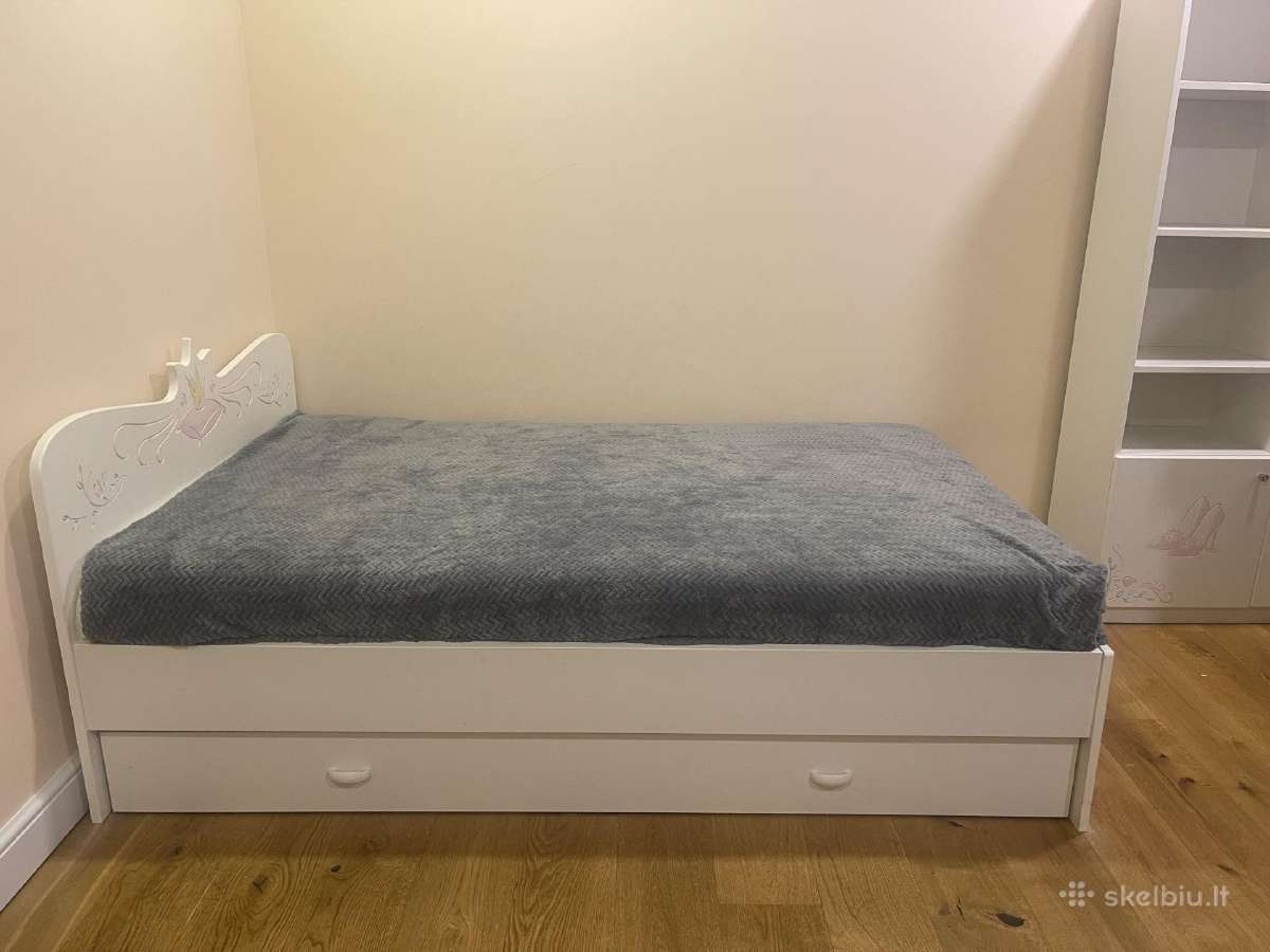 Mergaitės kambario baldų komplektas - nuotraukos Nr. 2
