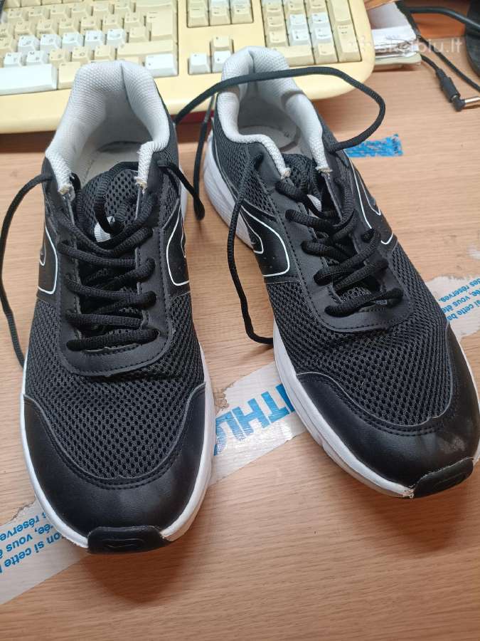 Kalenji run cushion m black