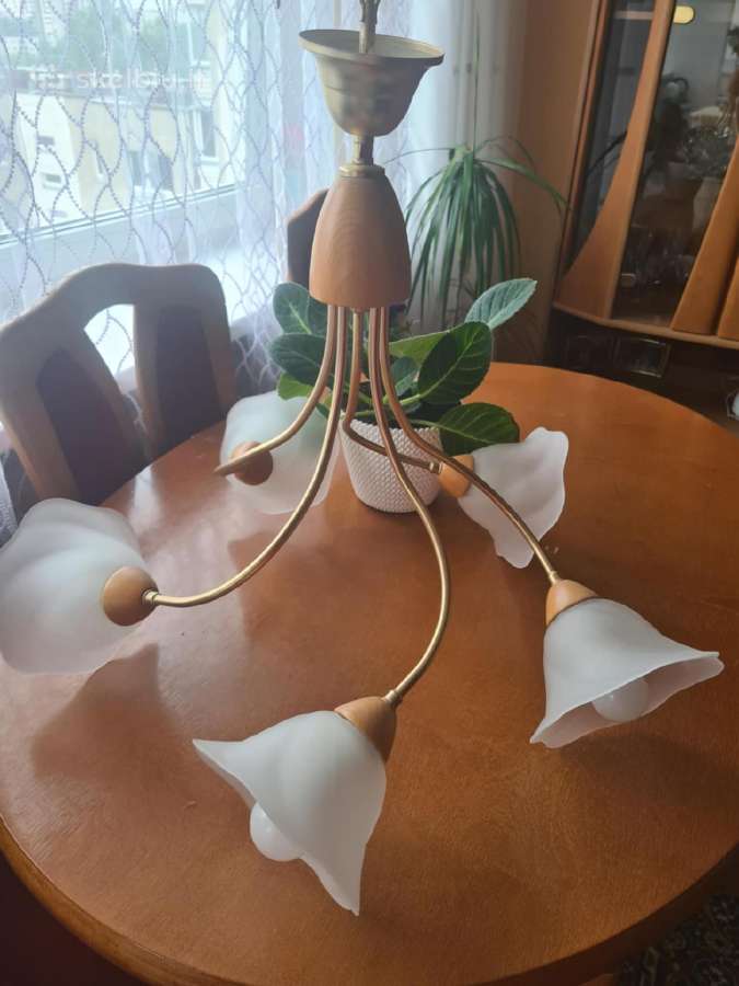 Sviestuvas (lempa) tvarkingas, galiu atvežt.