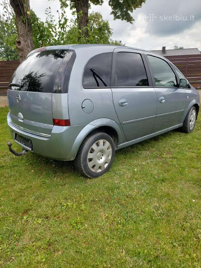 Parduodu automobilį
