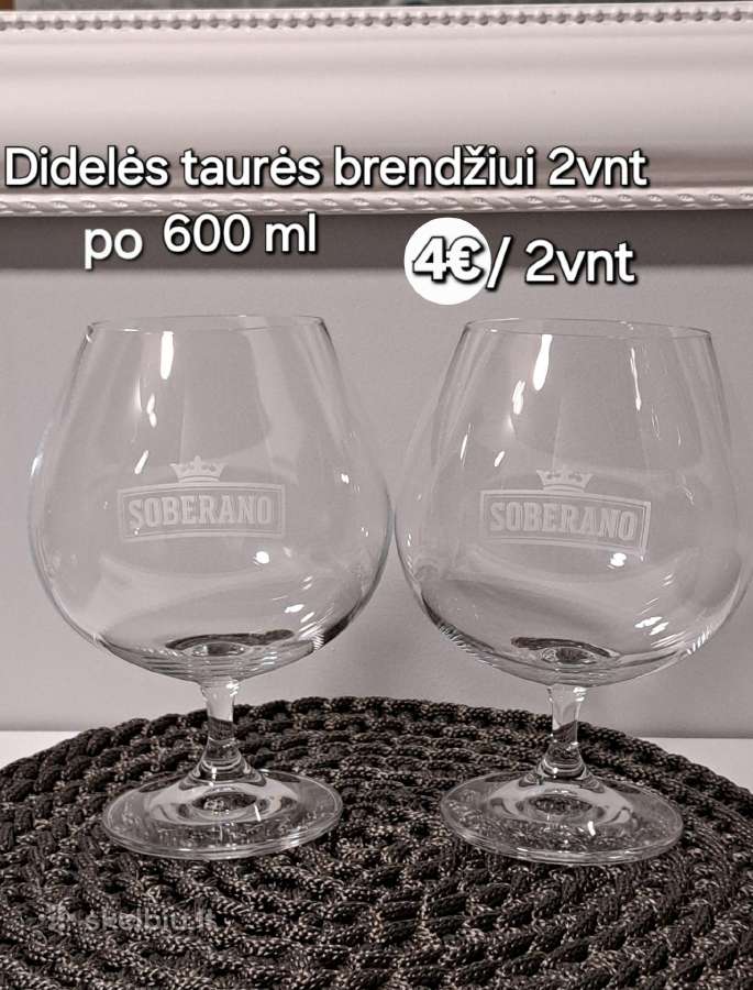 Įvairios taurės, taurelės ir kt.