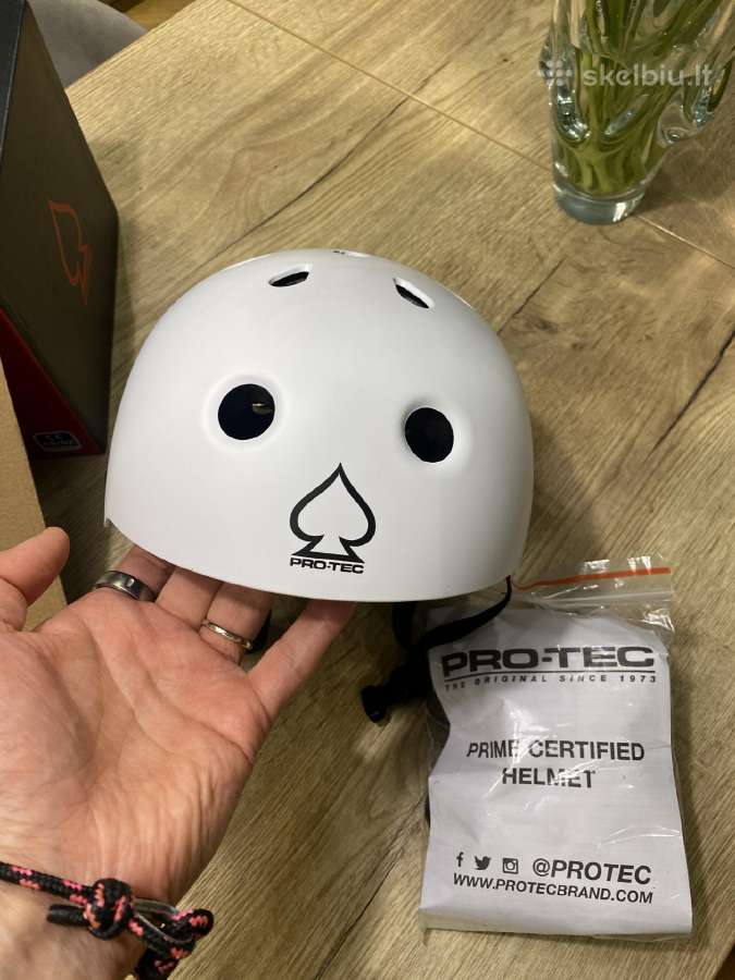 Naujas šalmas Pro-tec XS/s už pusę kainos!