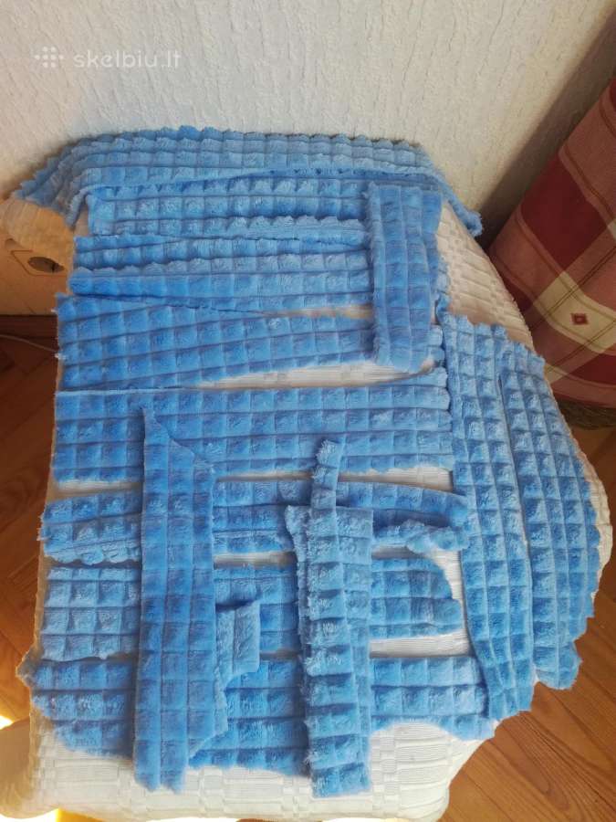 Nedidelės audinių atraižos likusios nuo siuvimo - nuotraukos Nr. 5