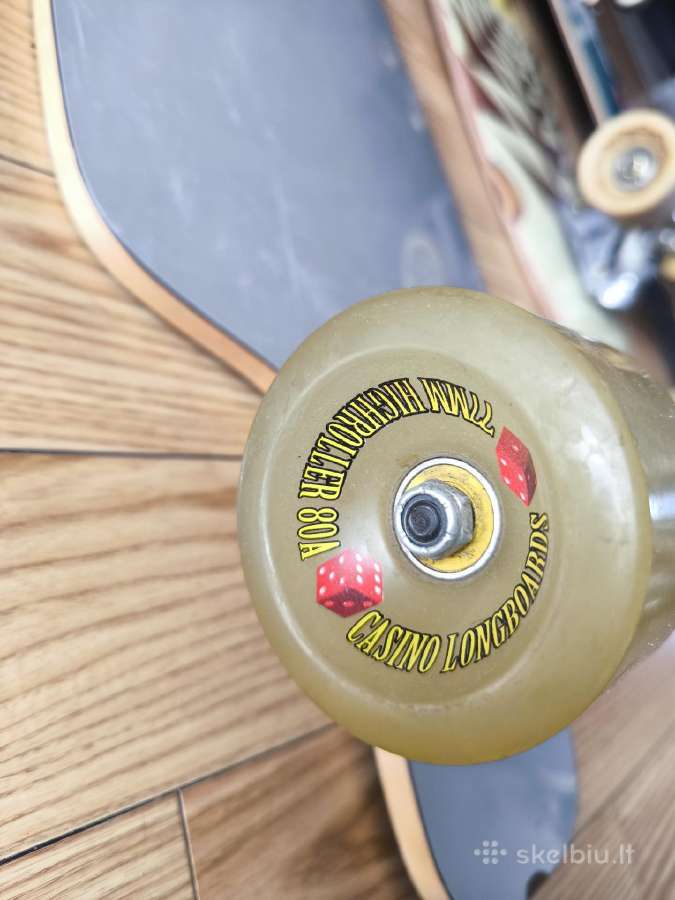 2 Longboardai , 1 riedlente - nuotraukos Nr. 3
