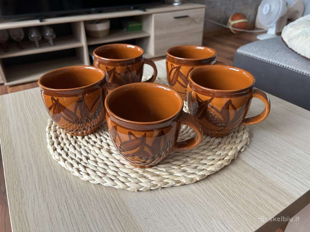 Rankų darbo liaudiški moliniai puodeliai (5 vnt.)