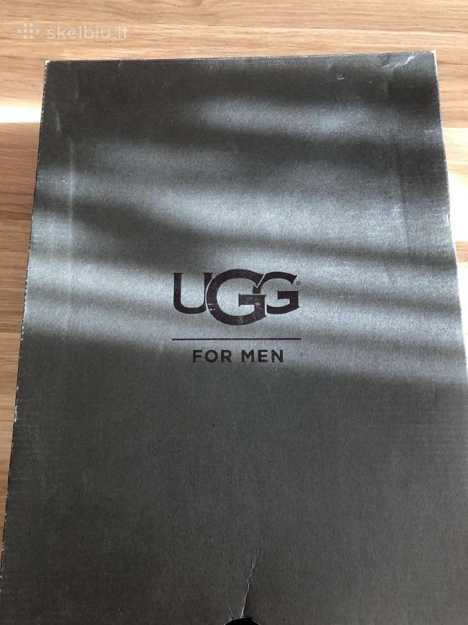 Parduodami nauji vyriški Ugg