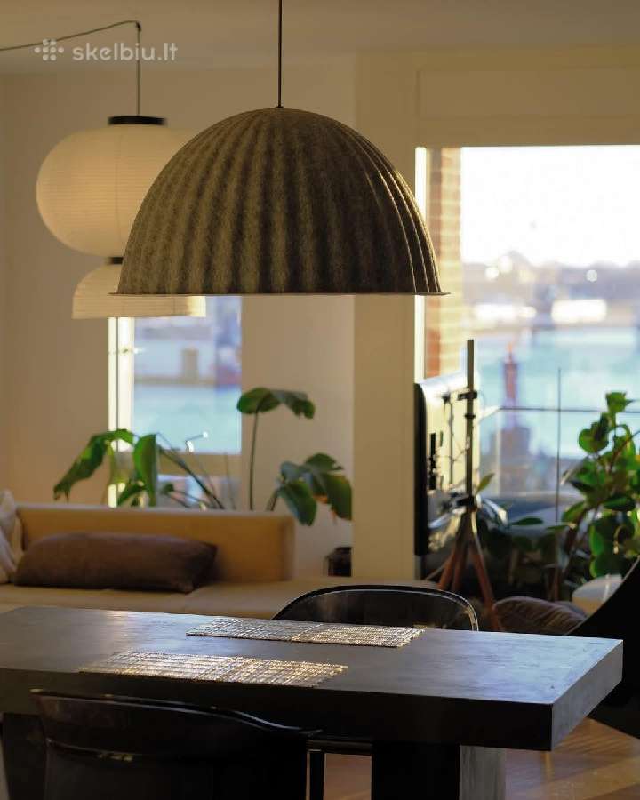 Muuto Under the Bell- lubų šviestuvas