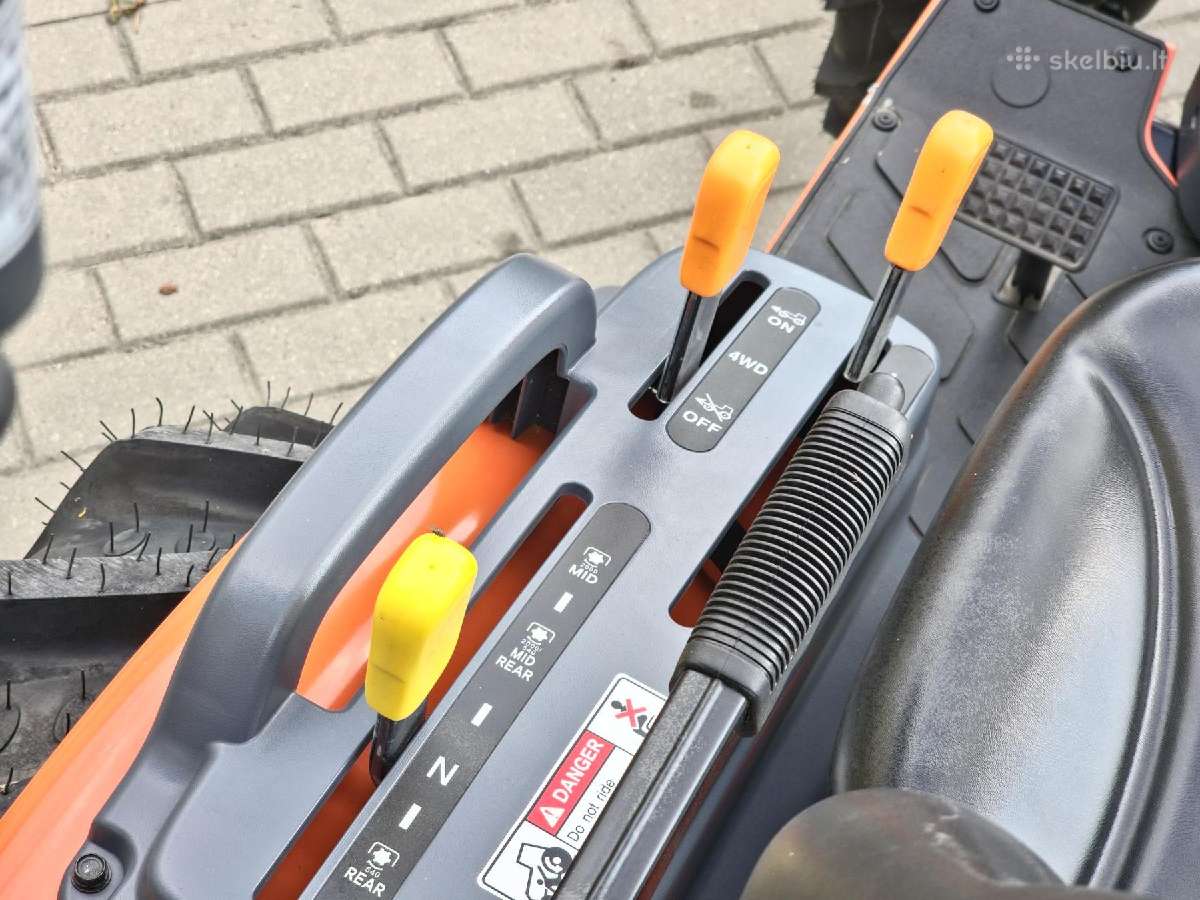 Traktorius Hinomoto Hm-255 - nuotraukos Nr. 11