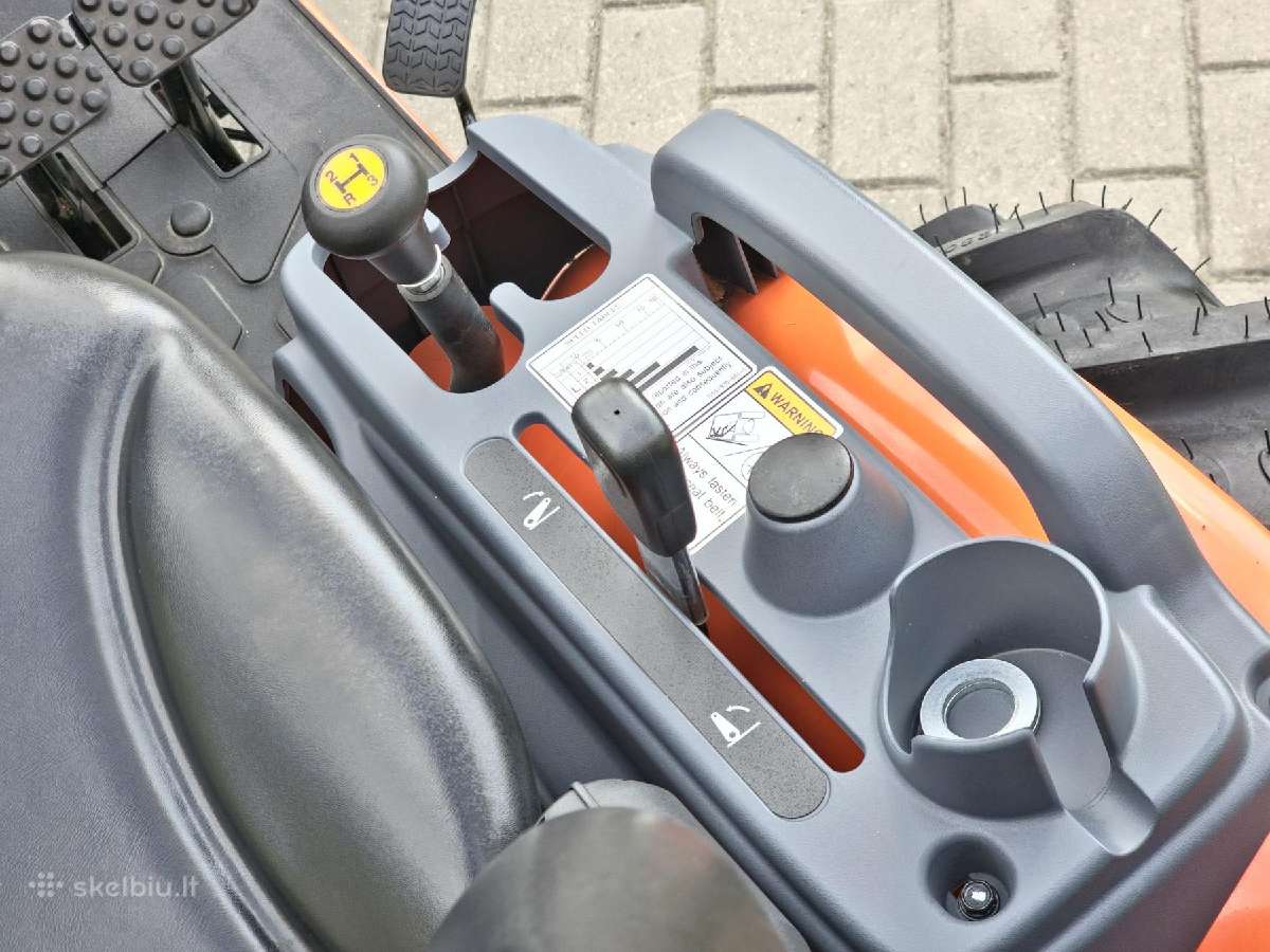Traktorius Hinomoto Hm-255 - nuotraukos Nr. 16