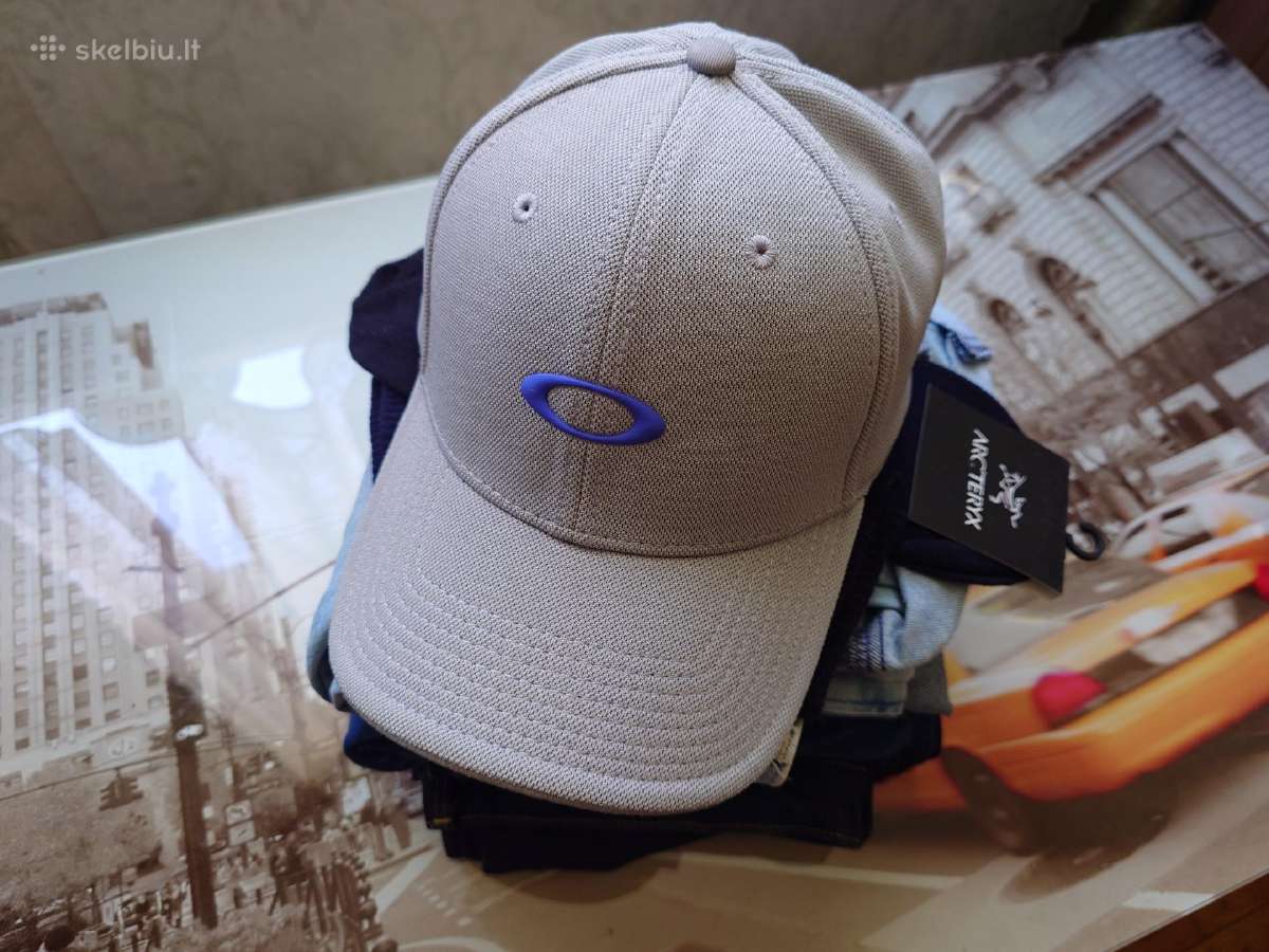 Kepurė oakley. Unisex.