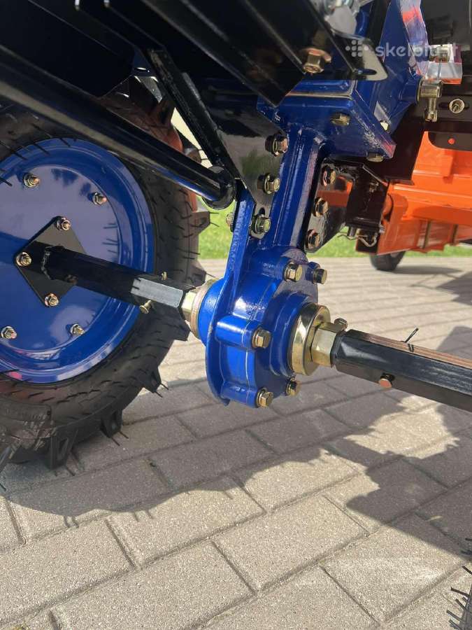 Motoblokas kultivatorius su priekaba ir padargais - nuotraukos Nr. 8