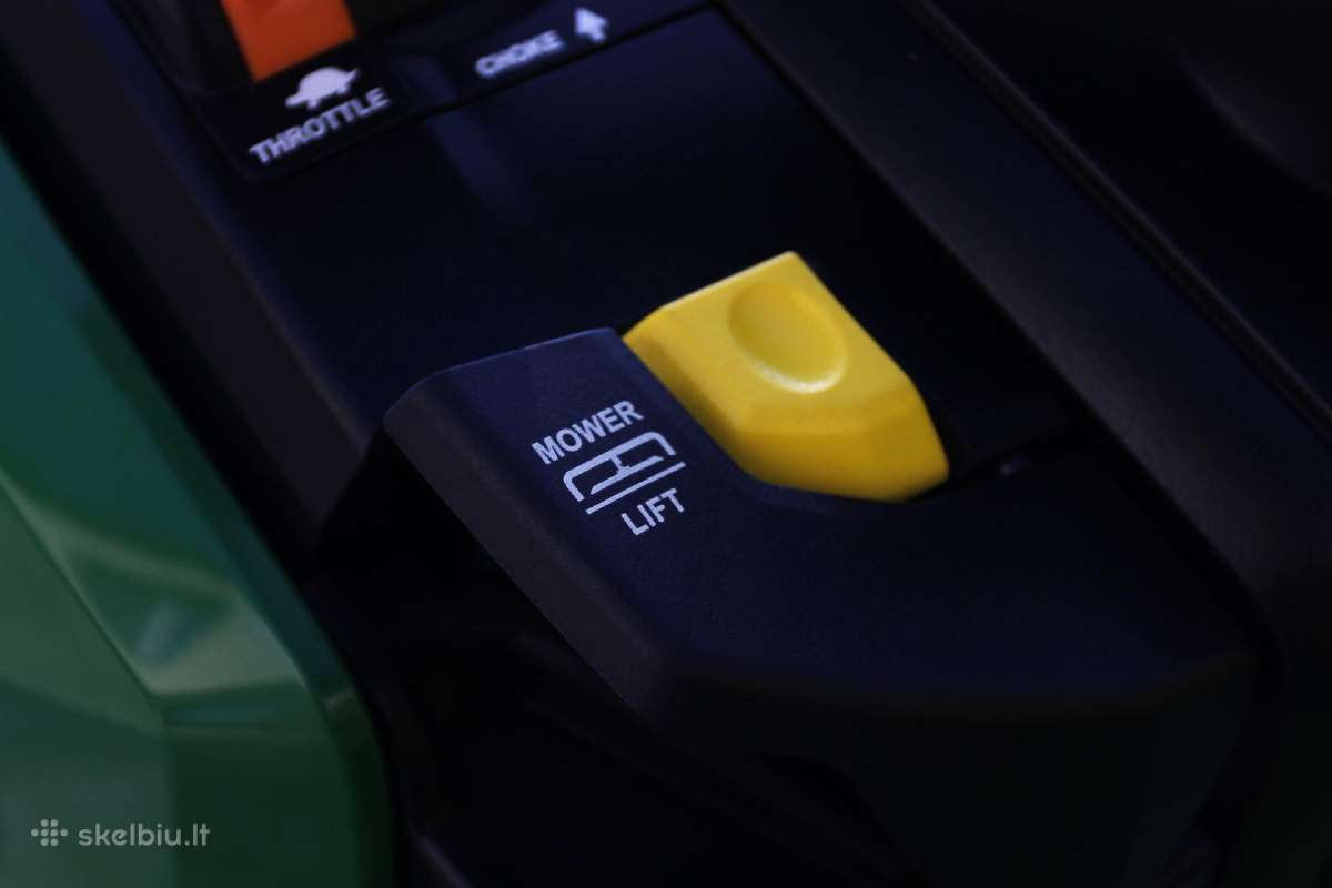 John Deere X350r traktorius su surinkimo krepšiu - nuotraukos Nr. 16