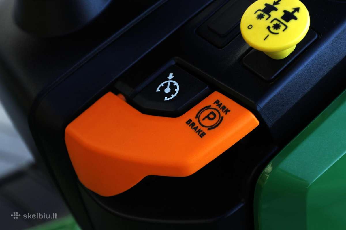 John Deere X350r traktorius su surinkimo krepšiu - nuotraukos Nr. 17