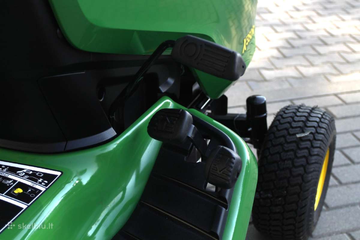 John Deere X350r traktorius su surinkimo krepšiu - nuotraukos Nr. 23