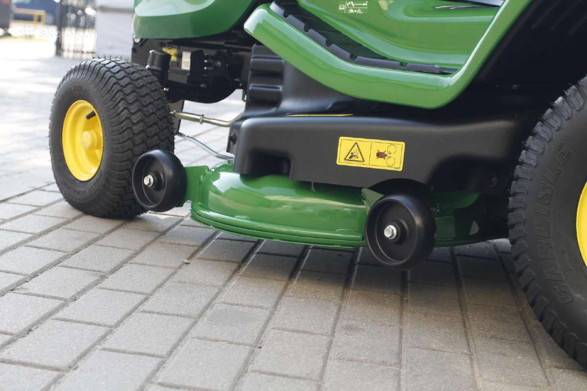 John Deere X350r traktorius su surinkimo krepšiu - nuotraukos Nr. 14