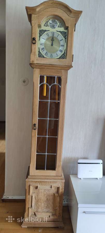 Parduodami laikrodžiai
