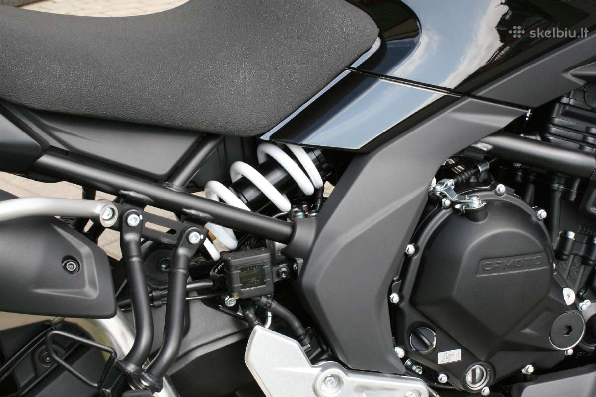 Naujiena Motociklas Cfmoto 700 Mt - nuotraukos Nr. 19