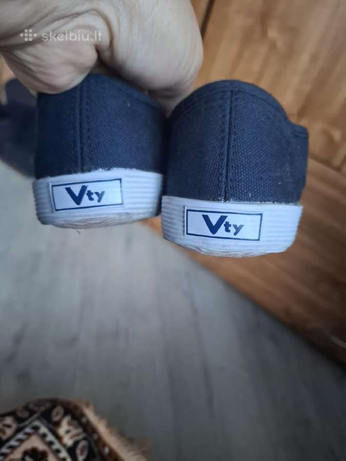 Paprasti,gan tvarkingi sporbatukai,tapkutės ir kit - nuotraukos Nr. 3