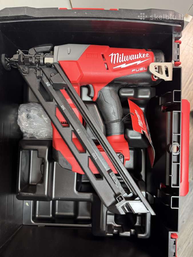 Milwaukee akumuliatorinė viniakalė M18 Fn15ga-0x