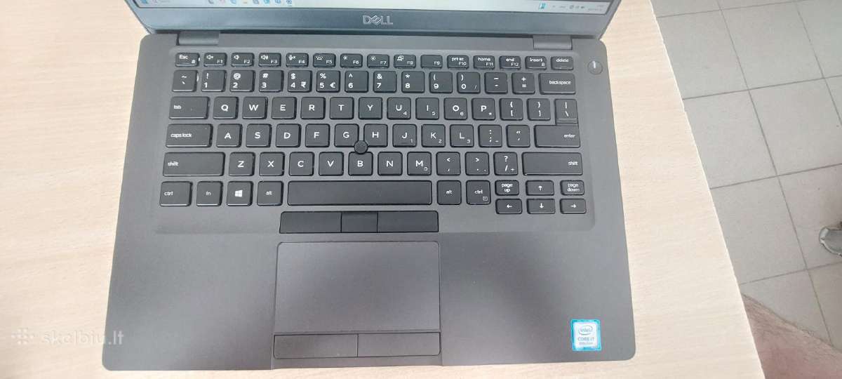 Dell 5400 i7-8665u 8,00 GB arba 16 GB 240gb SSD