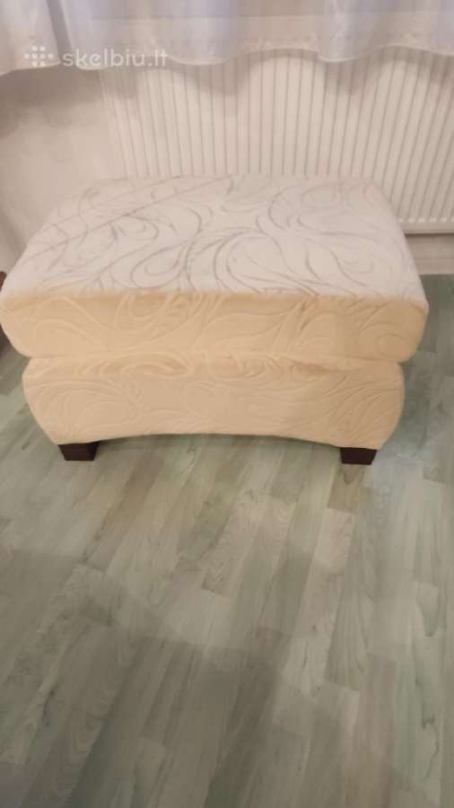 Skubiai didelė trivietė sofa plius pufas - nuotraukos Nr. 3