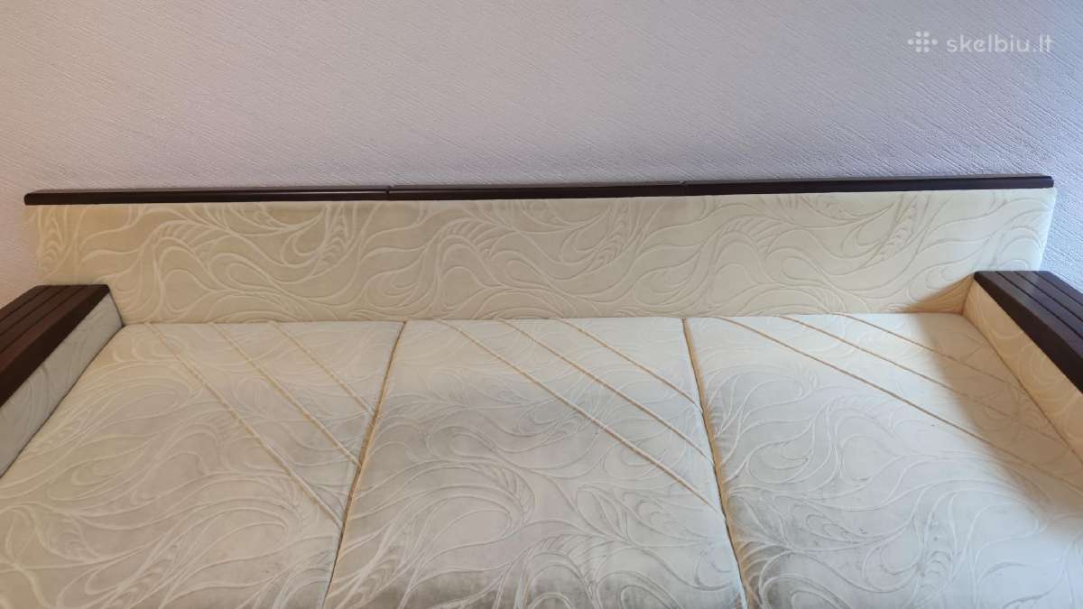 Skubiai didelė trivietė sofa plius pufas - nuotraukos Nr. 8
