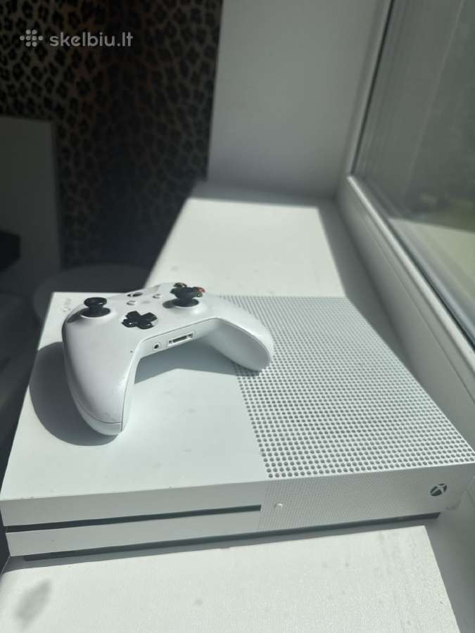Xbox One S