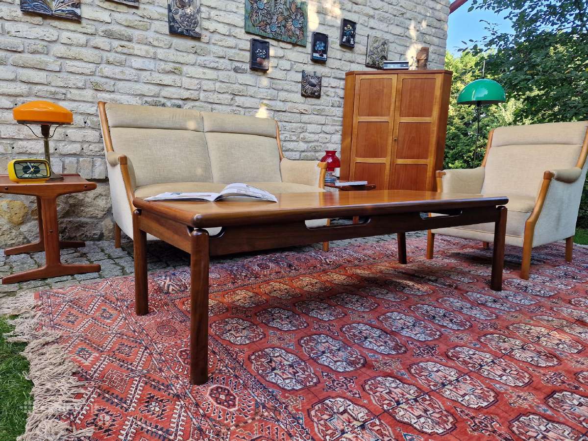 Vintažinis mid century riešutmedž. kavos staliukas - nuotraukos Nr. 2