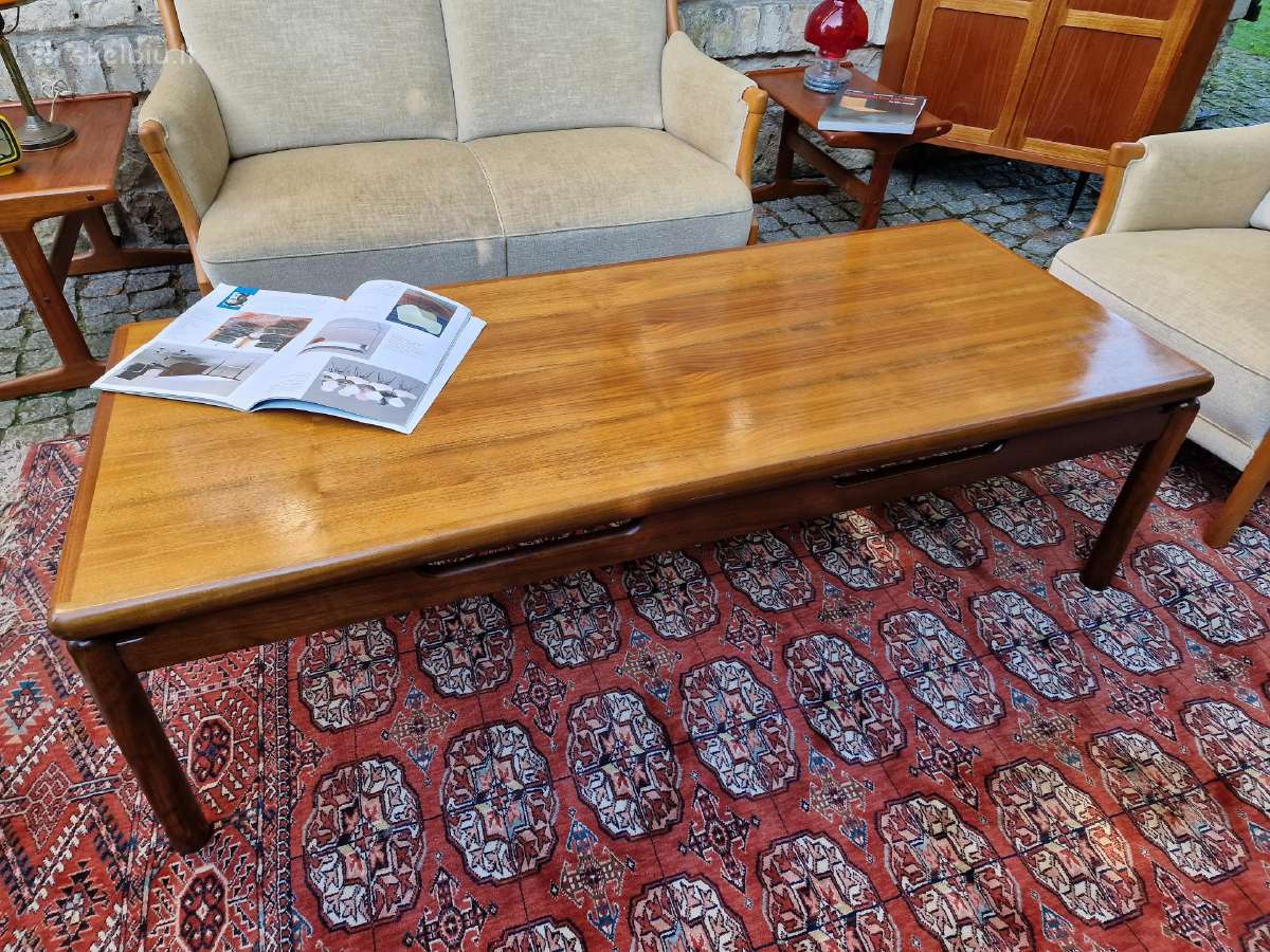 Vintažinis mid century riešutmedž. kavos staliukas - nuotraukos Nr. 4