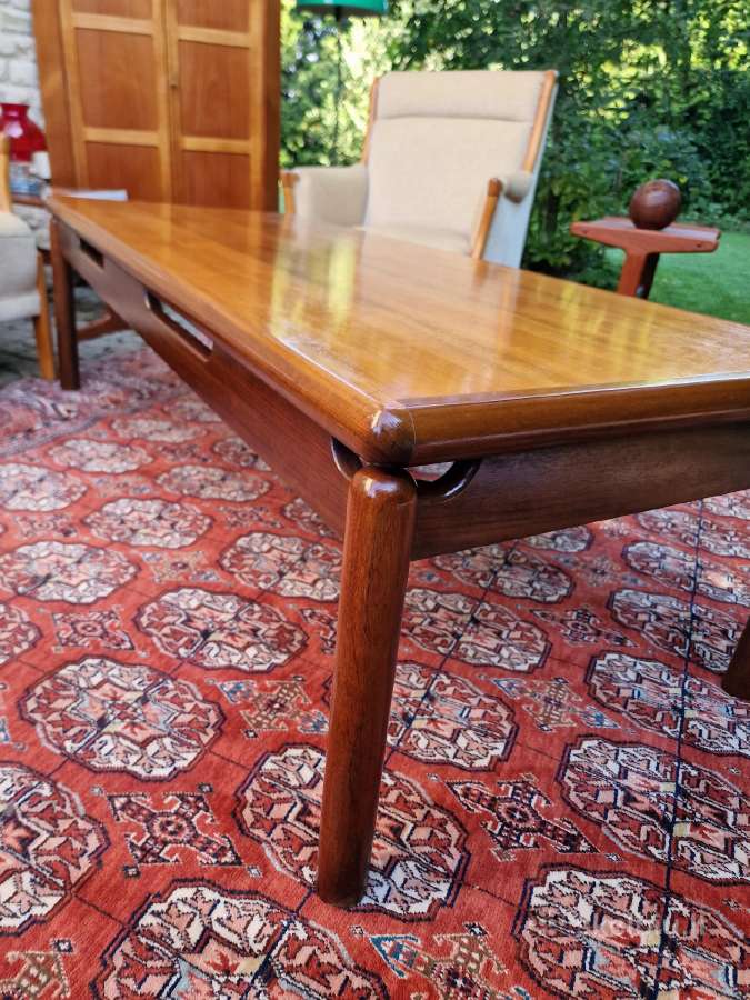Vintažinis mid century riešutmedž. kavos staliukas - nuotraukos Nr. 33