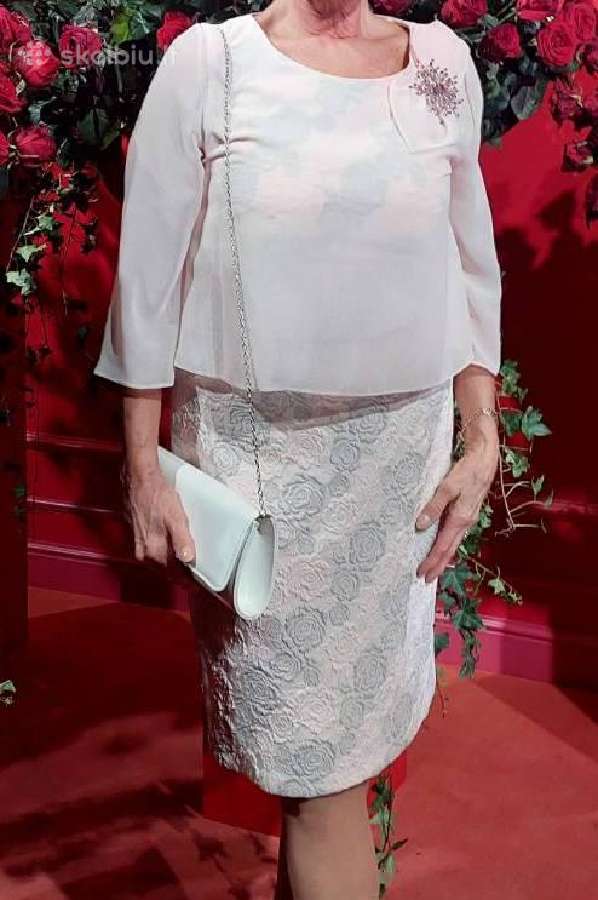 Išeiginė švelniai rožinė suknelė
