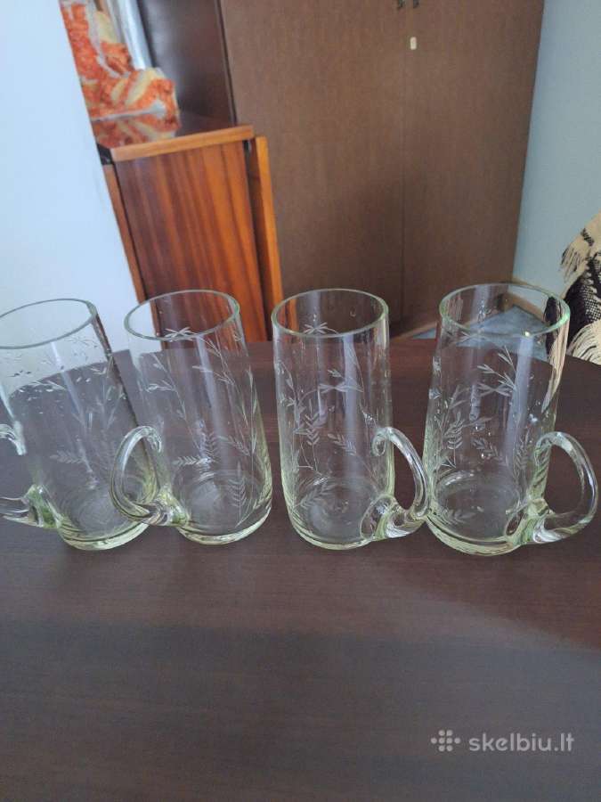 4 Asočiai 0,6 litro.talpos Už