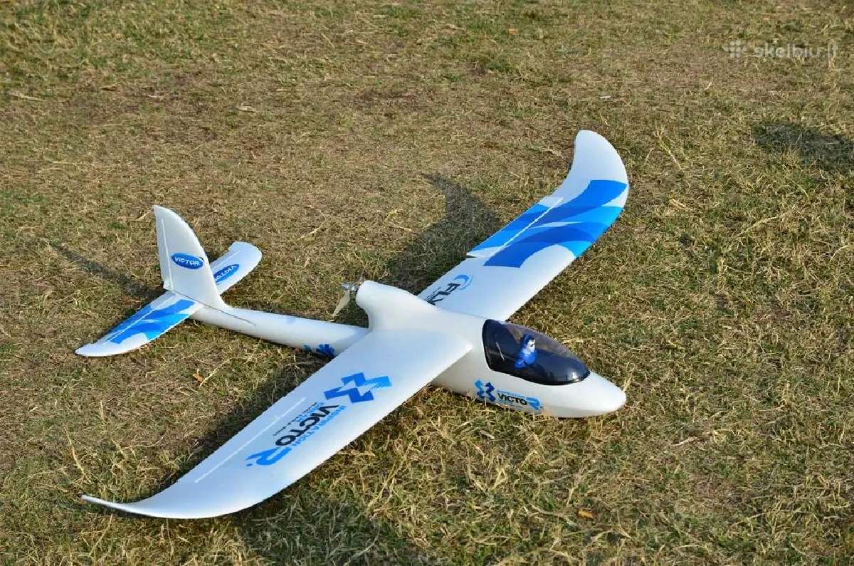 Nauji RC lėktuvai Sky Surfer 1400mm - nuotraukos Nr. 10